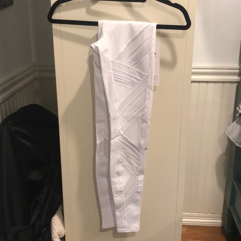 Alo Ultimate High-Waist Legging